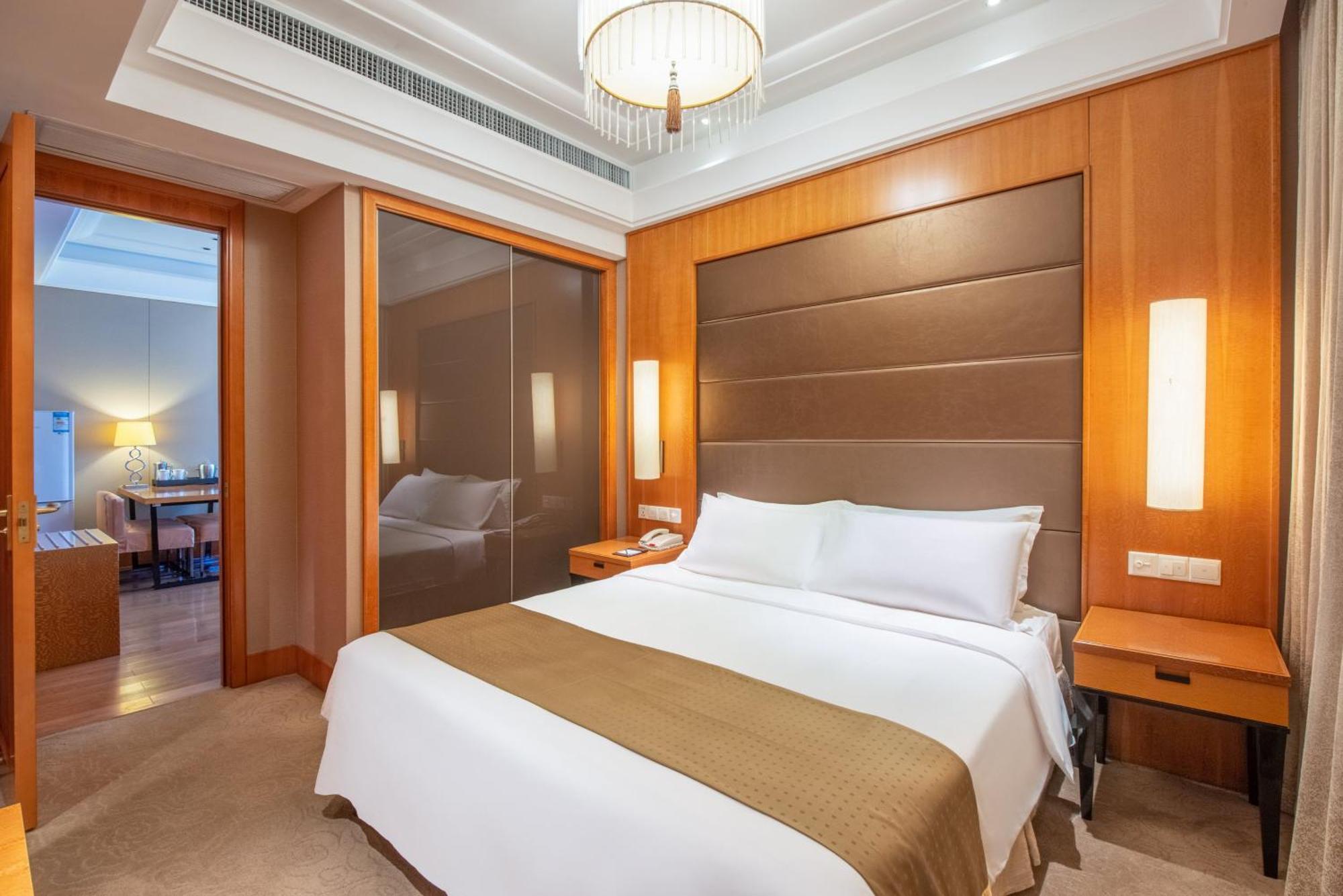 Holiday Inn Hangzhou Cbd By Ihg Exterior photo